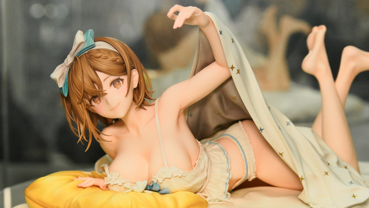 ワンダフルワークス アズールレーン×ライザのアトリエ２コラボ ライザリン・シュタウト 夜更かしアルケミストVer.